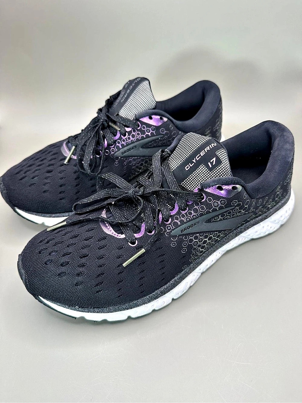 Brooks Glycerin 17 Women’s Size 8.5 Black Purple Athletic Running 1202831B097